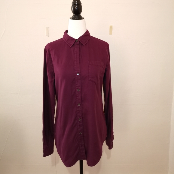 Theory Tops - 🍂Theory wine button down blouse